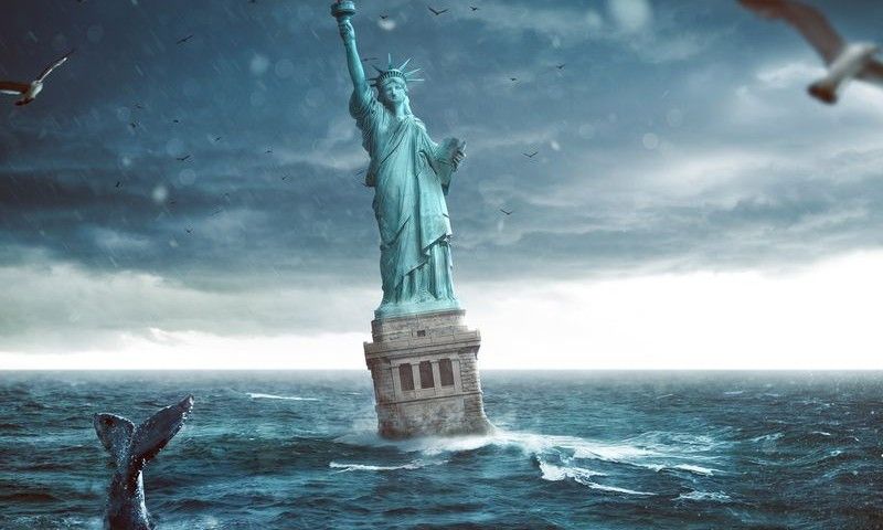 Statue of Liberty sinks in the ocean
