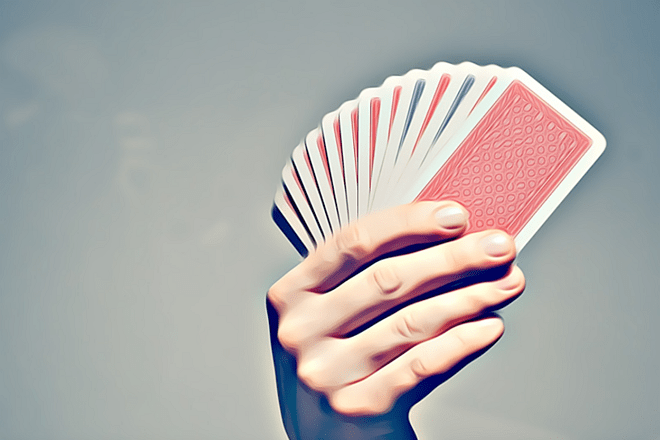 cartas en mano